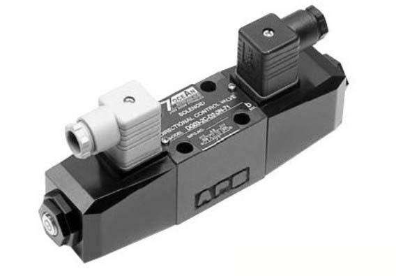 空氣能采暖中，電磁換向閥的工作原理以及作用